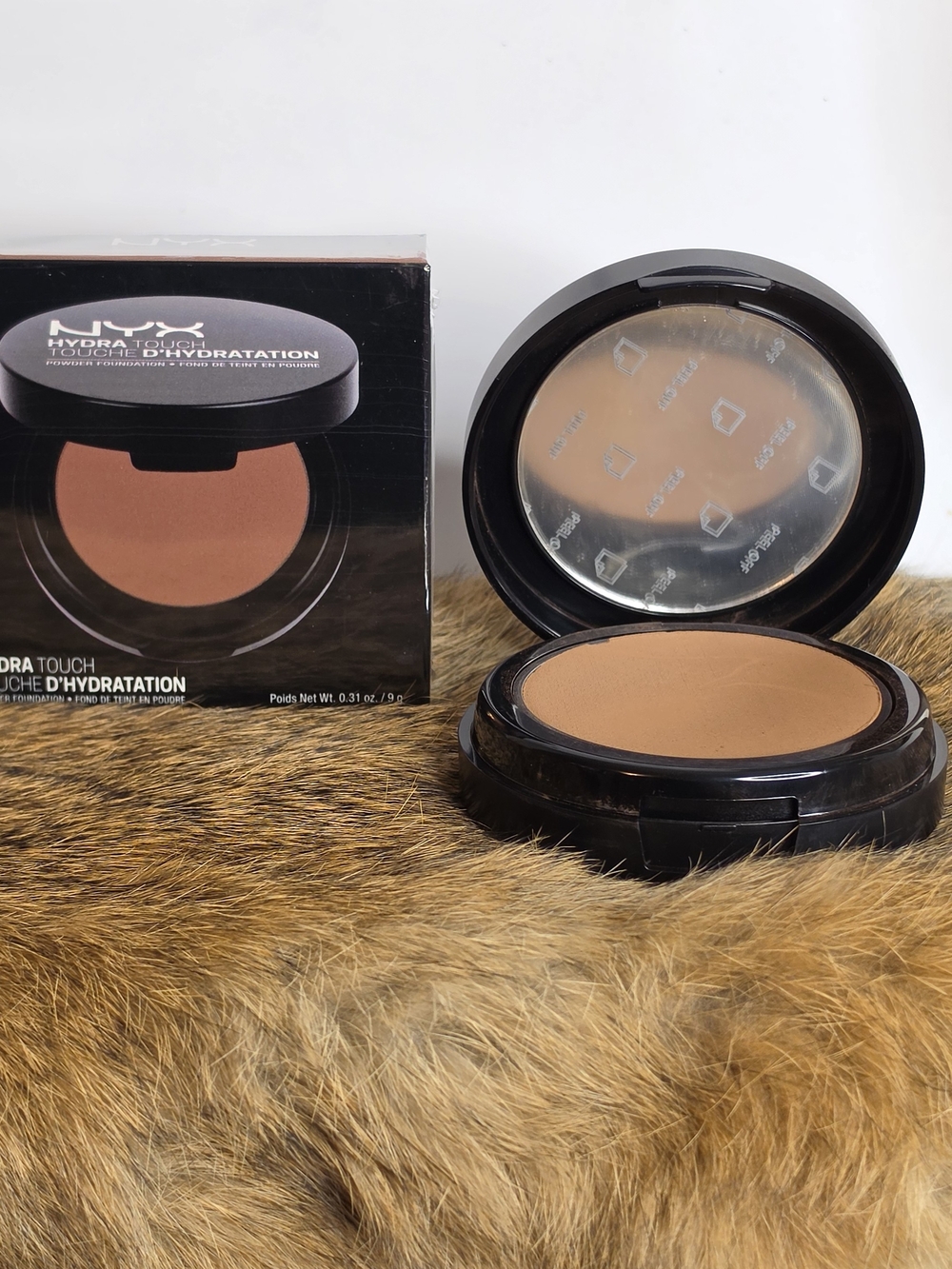 NYX Hydra Touch Pressed Powder - Cocoa Color